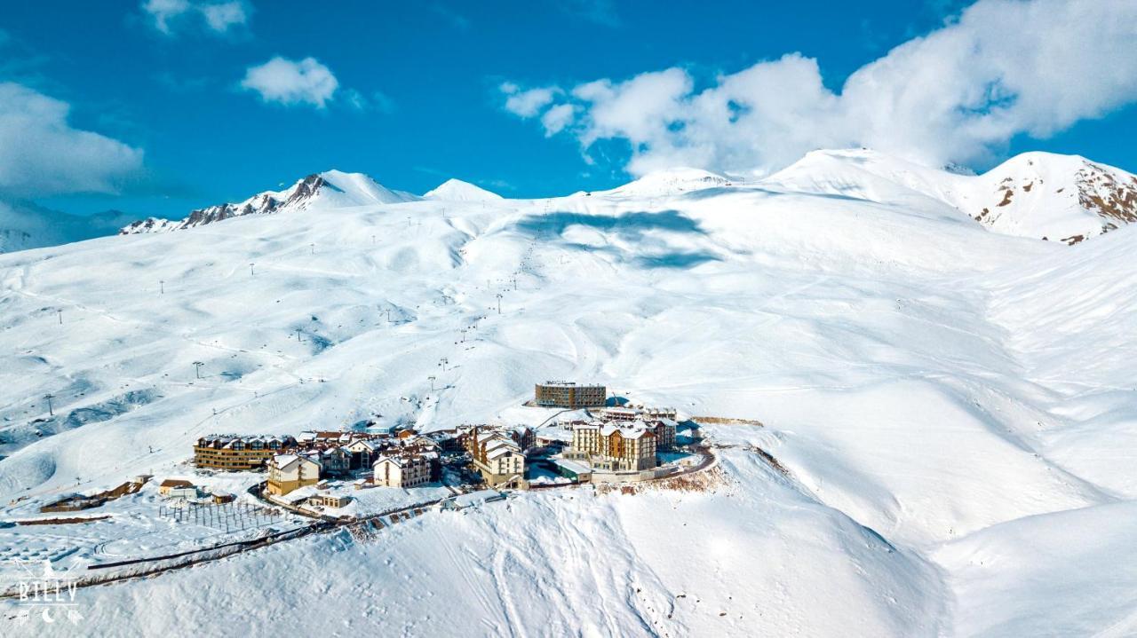 Апартаменти Gvc New Gudauri Alpic Mountain View Екстер'єр фото
